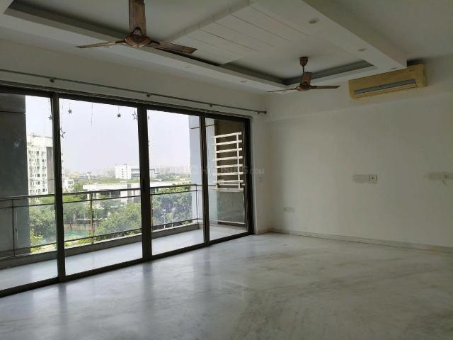 3 BHK Apartment in Sector 72 for resale Gurgaon. The reference number is 20331595