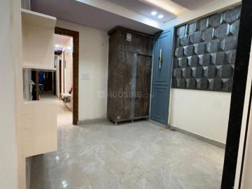 3 BHK Apartment in Sector 72 for resale Noida. The reference number is 20421675