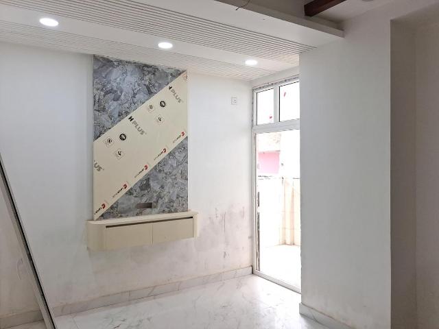 3 BHK Apartment in Sector 72 for resale Noida. The reference number is 20564208