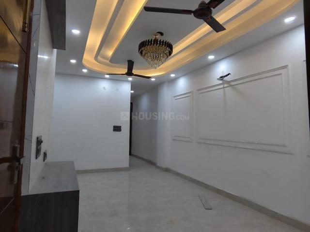 3 BHK Apartment in Sector 73 for rent Noida. The reference number is 20987218