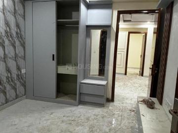 3 BHK Apartment in Sector 73 for resale Noida. The reference number is 19968474