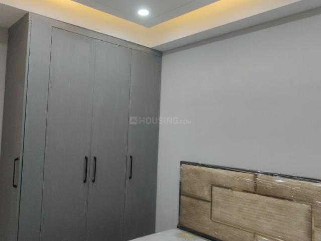 3 BHK Apartment in Sector 73 for resale Noida. The reference number is 19985576