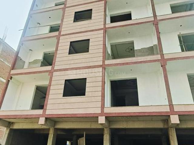 3 BHK Apartment in Sector 73 for resale Noida. The reference number is 20477345