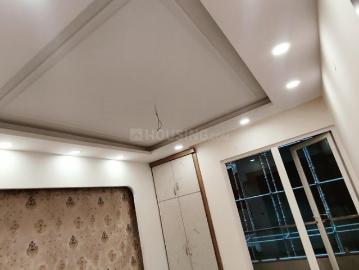 3 BHK Apartment in Sector 73 for resale Noida. The reference number is 20571183