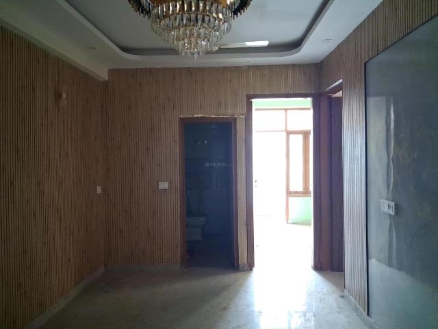 3 BHK Apartment in Sector 73 for resale Noida. The reference number is 20725047