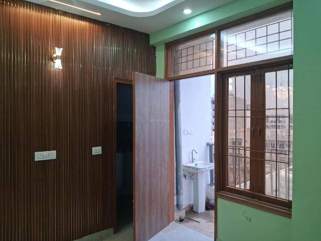 3 BHK Apartment in Sector 73 for resale Noida. The reference number is 20788026