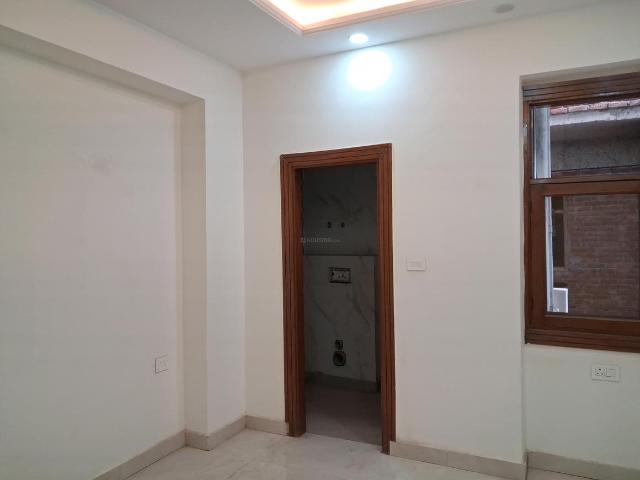 3 BHK Apartment in Sector 73 for resale Noida. The reference number is 20788142