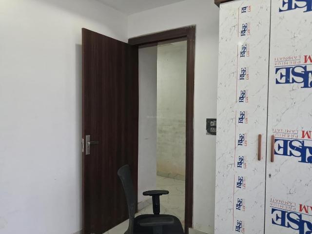 3 BHK Apartment in Sector 73 for resale Noida. The reference number is 21016595