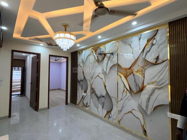3 BHK Apartment in Sector 73 for resale Noida. The reference number is 21170563