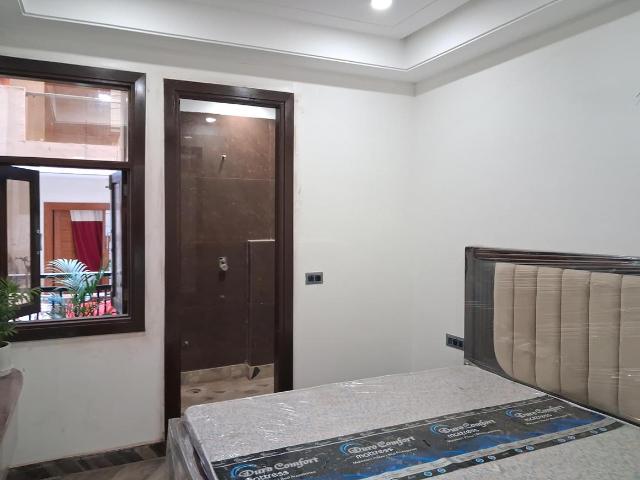3 BHK Apartment in Sector 73 for resale Noida. The reference number is 21197220