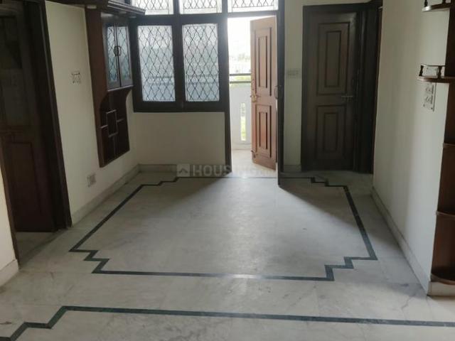 3 BHK Apartment in Sector 7 Dwarka for rent New Delhi. The reference number is 21358790
