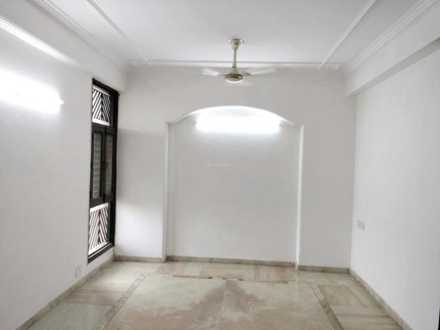 3 BHK Apartment in Sector 7 Dwarka for resale New Delhi. The reference number is 21110912