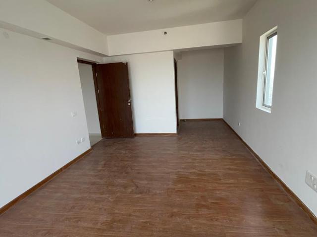 3 BHK Apartment in Sector 85 for resale Gurgaon. The reference number is 21014800