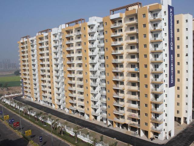 3 BHK Apartment in Sector 85 for resale Gurgaon. The reference number is 21112100