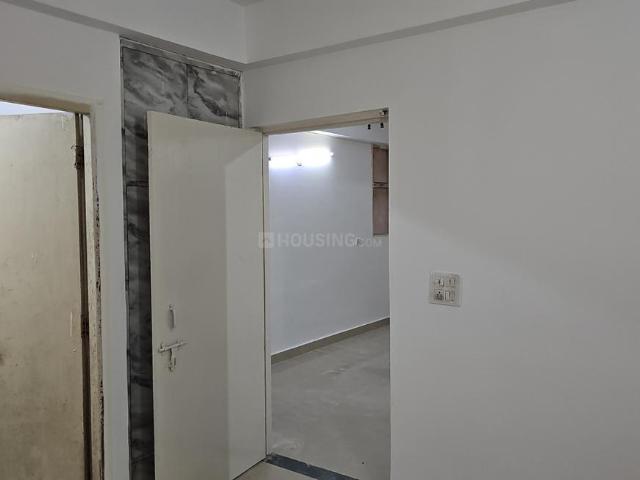 3 BHK Apartment in Sector 86 for rent Faridabad. The reference number is 20430523
