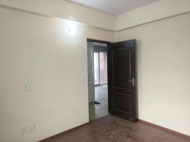 3 BHK Apartment in Sector 89 for resale Gurgaon. The reference number is 20383685