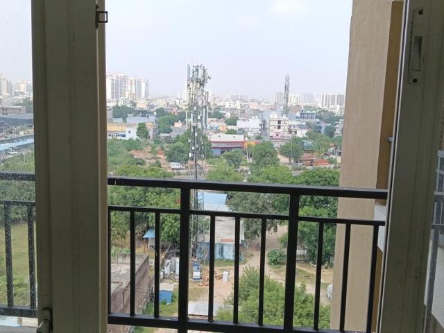 3 BHK Apartment in Sector 81 for rent Gurgaon. The reference number is 21178091