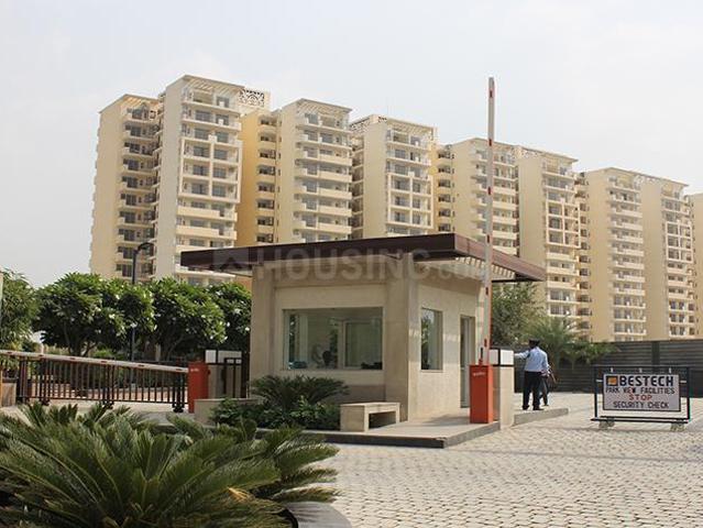 3 BHK Apartment in Sector 81 for resale Gurgaon. The reference number is 20399326