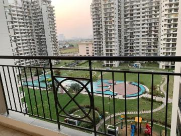 3 BHK Apartment in Sector 81 for resale Gurgaon. The reference number is 19172786