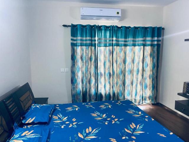 3 BHK Apartment in Sector 82 for rent Faridabad. The reference number is 20823782