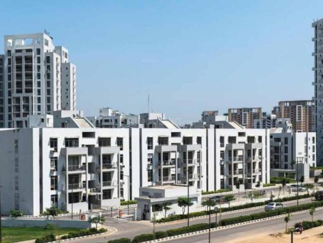 3 BHK Apartment in Sector 83 for resale Gurgaon. The reference number is 20956265