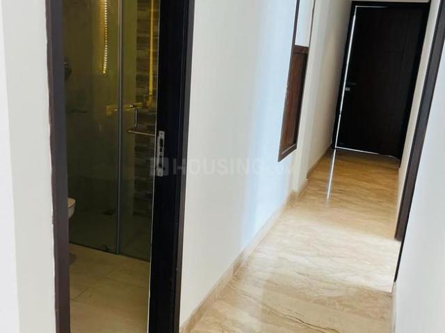 3 BHK Apartment in Sector 94 for rent Noida. The reference number is 18087826