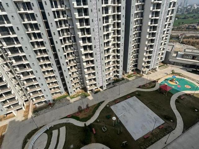 3 BHK Apartment in Sector 99A for rent Gurgaon. The reference number is 19481519