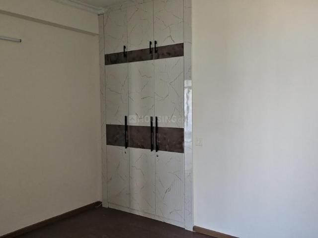 3 BHK Apartment in Sector 92 for rent Gurgaon. The reference number is 21074808