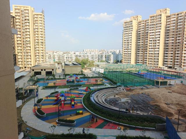 3 BHK Apartment in Sector 92 for resale Gurgaon. The reference number is 20949124
