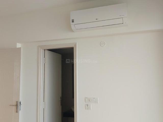 3 BHK Apartment in Sector 92 for resale Gurgaon. The reference number is 21180427