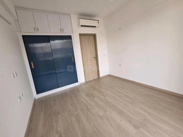 3 BHK Apartment in Sector 93 for rent Gurgaon. The reference number is 21154012