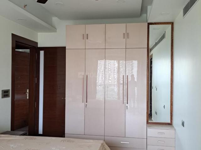 3 BHK Apartment in Sector 93A for rent Noida. The reference number is 17898615