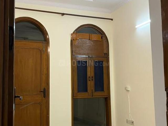3 BHK Apartment in Sector 9 Dwarka for rent New Delhi. The reference number is 19172657