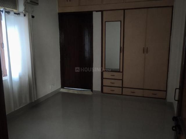 3 BHK Apartment in Sector 9 Dwarka for rent New Delhi. The reference number is 21112160