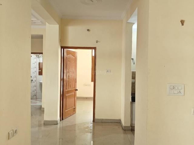 3 BHK Apartment in Sector 9 for rent Gurgaon. The reference number is 18215528