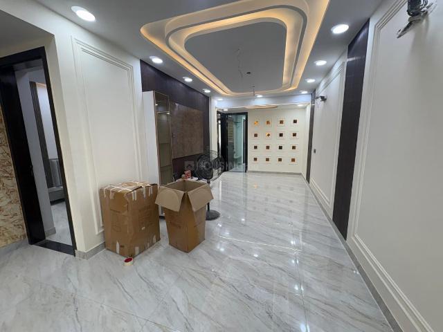3 BHK Apartment in Sector 9 Rohini for rent New Delhi. The reference number is 20337494