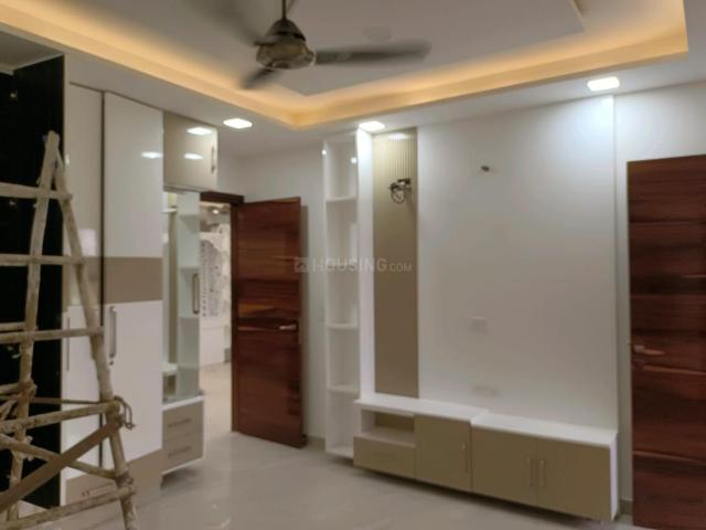 3 BHK Apartment in Sector 9 Rohini for rent New Delhi. The reference number is 21294107