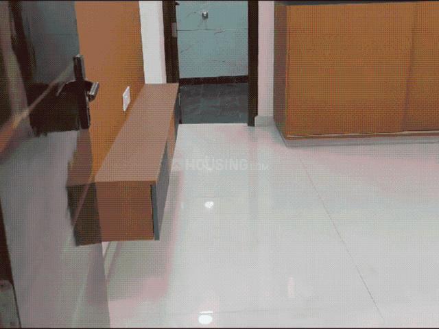 3 BHK Apartment in Sector 9 Rohini for resale New Delhi. The reference number is 15731420