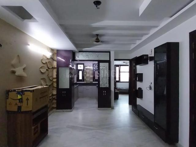 3 BHK Apartment in Sector 9 Rohini for resale New Delhi. The reference number is 20364345