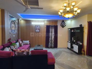 3 BHK Apartment in Sector 9 Rohini for resale New Delhi. The reference number is 20546740