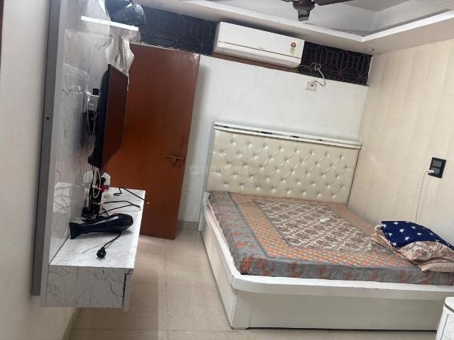 3 BHK Apartment in Sector 9 Rohini for resale New Delhi. The reference number is 20939794
