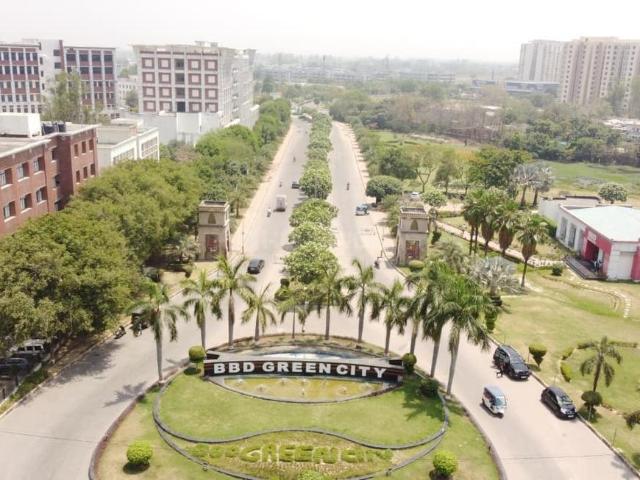 3 BHK Apartment in Semra for resale Lucknow. The reference number is 20645516