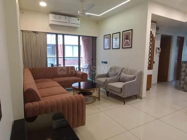 3 BHK Apartment in Shyamal for rent Ahmedabad. The reference number is 19706196