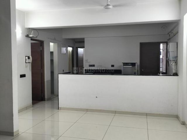 3 BHK Apartment in Shyamal for rent Ahmedabad. The reference number is 20773299