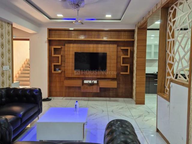 3 BHK Apartment in Shyamal for rent Ahmedabad. The reference number is 20225970