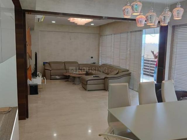 3 BHK Apartment in Shyamal for rent Ahmedabad. The reference number is 21139467