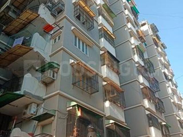3 BHK Apartment in Shyamal for resale Ahmedabad. The reference number is 20335910