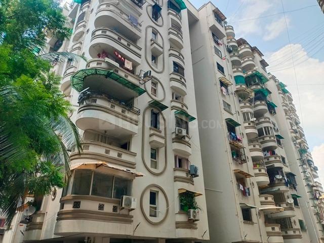 3 BHK Apartment in Shyamal for resale Ahmedabad. The reference number is 20562906