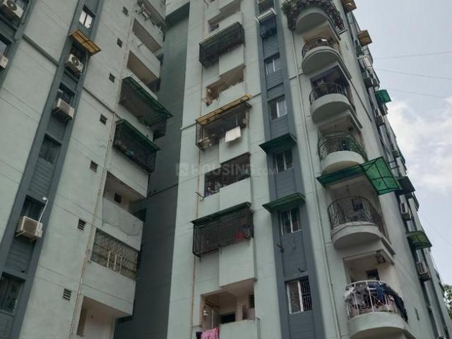 3 BHK Apartment in Shyamal for resale Ahmedabad. The reference number is 20688296