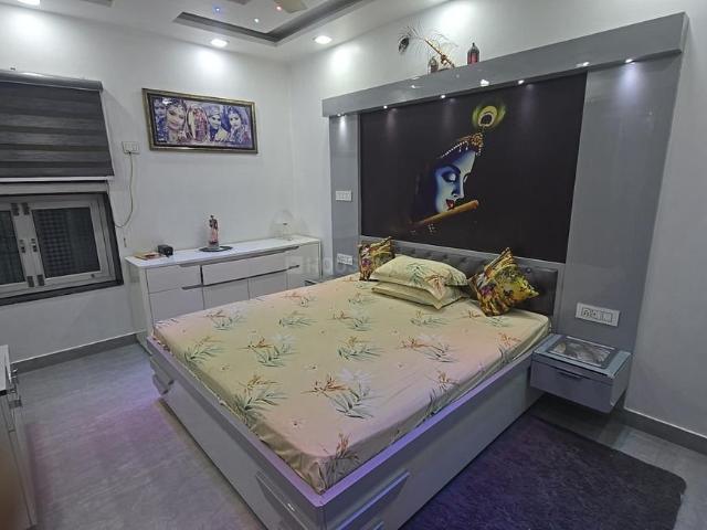 3 BHK Apartment in Shahdara for resale New Delhi. The reference number is 20297170